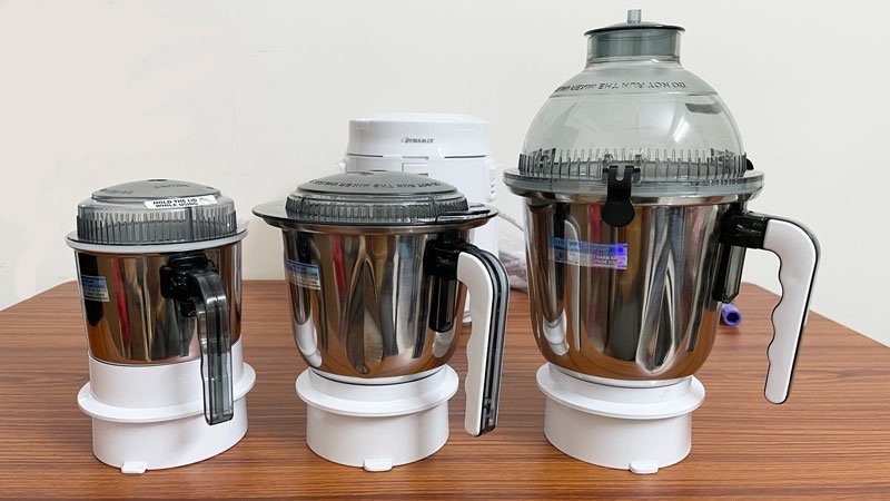 sujata mixer grinder review- Sujata Dynamix's jars.