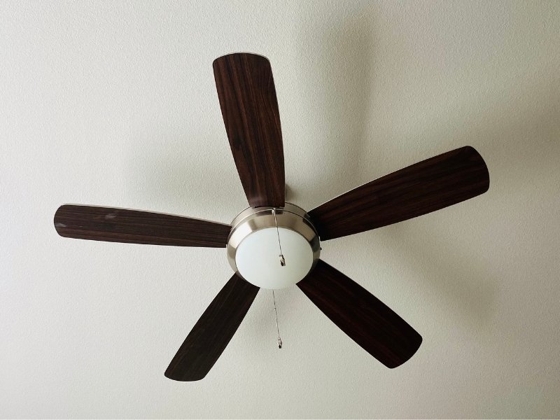 fan power consumption- ceiling fan with light