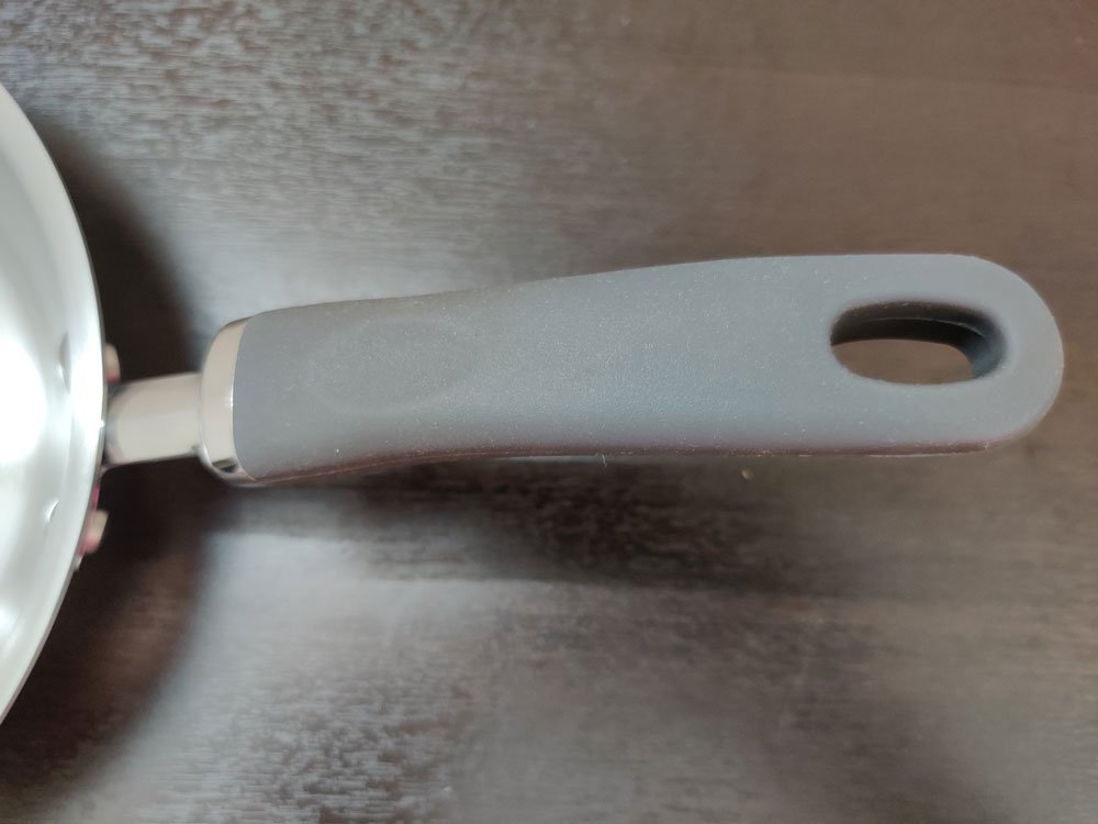 silicone covering in Meyer Handle