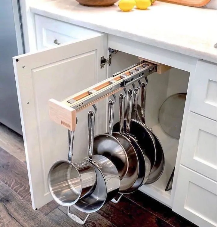 hang the pans