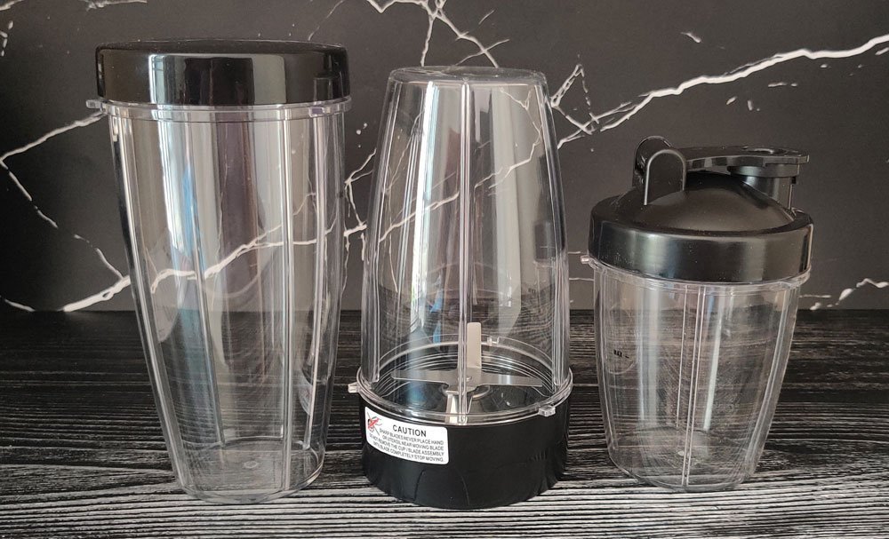 Cups and lids of Balzano High speed nutriblender