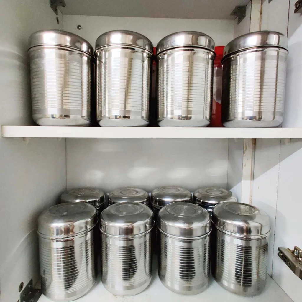Pulses in stainless steel containers