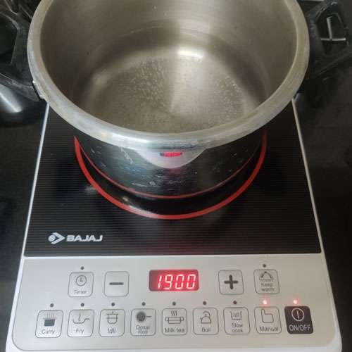 Bajaj Majesty, which is one of the best induction cooktop in India