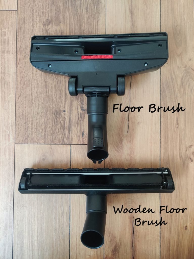 floor brush and wooden floor brush of Amazonbasics Cylinder vacuum cleaner