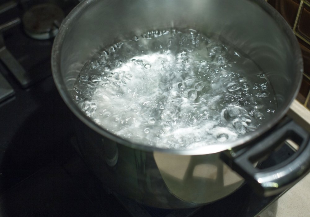 do not boil salt water in stainless steel