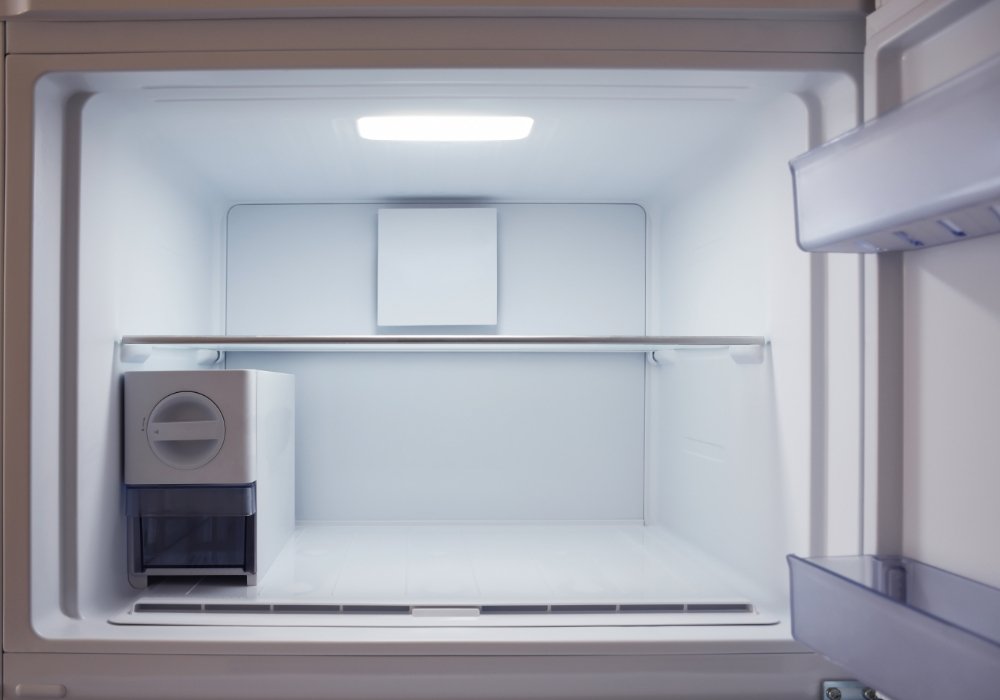 how to clean refrigerator